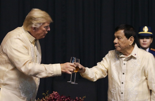 Duterte en Trump proosten
